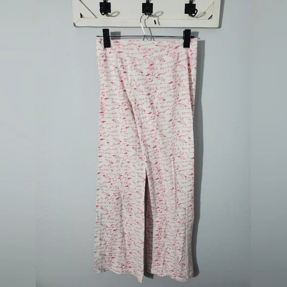 Lilly Pulitzer "A Little Birdie Told Me..." pajama set - Picture 9 of 13